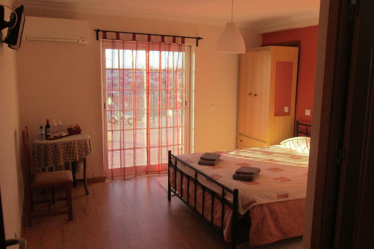 Residencial Marialva Park Hotel คอร์โฮโยส ภายนอก รูปภาพ